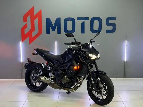 YAMAHA MT-09 